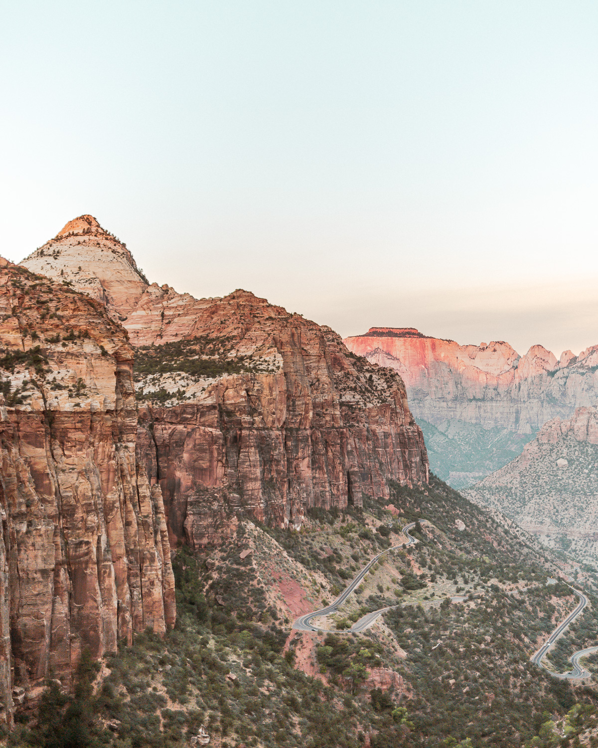 Canyon Overlook Trail In Zion National Park Sunrise Hiking Guide